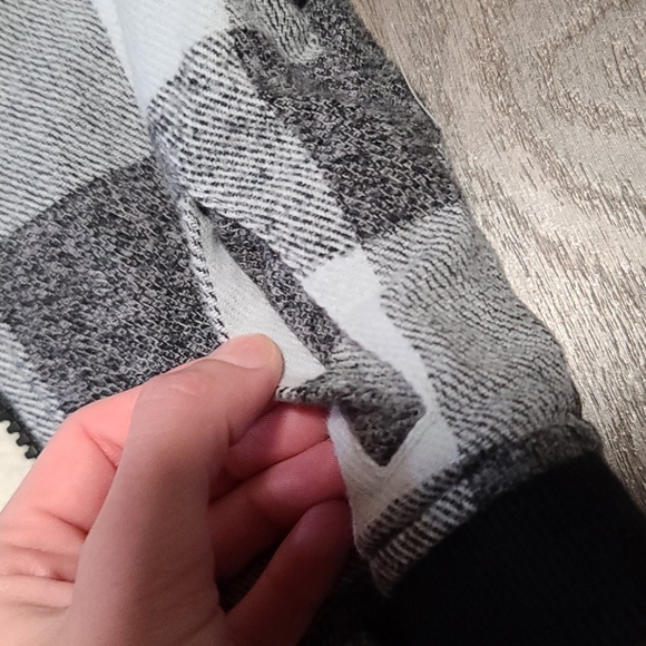 Jacket - Picture 3 of 4